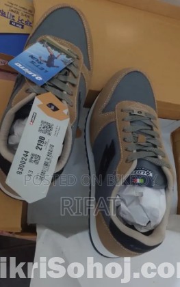 Lotto shoe